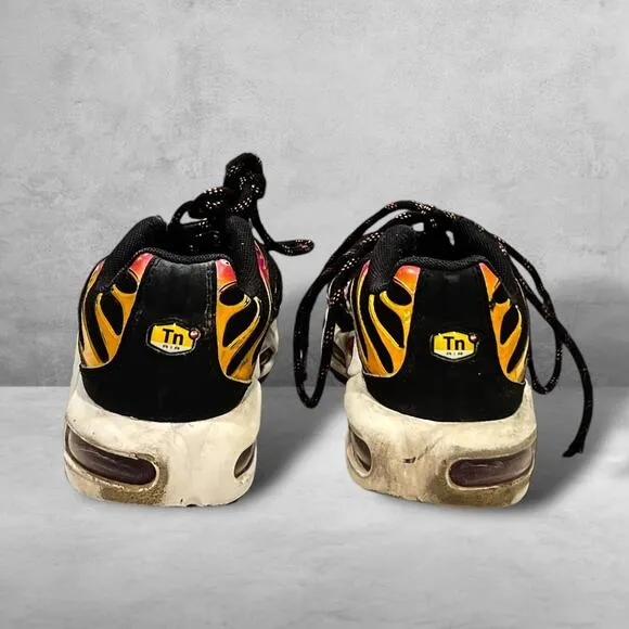 ★ Nike Air Max Plus 'Black Active Pink'  Sneakers ★