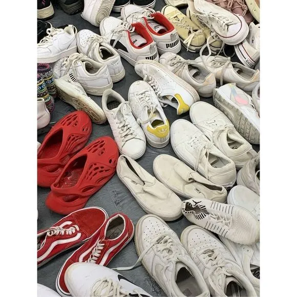 12 Pair Nike Adidas Vans Puma Brooks Gently Used Sneakers Wholesale Mixed Bundle
