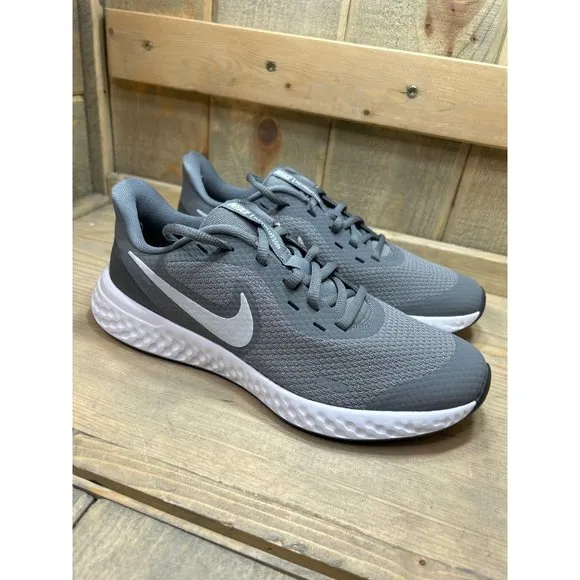 5.5Y Nike Revolution 5 Gray Youth Athletic Sneakers Shoes BQ5671-004 EU38