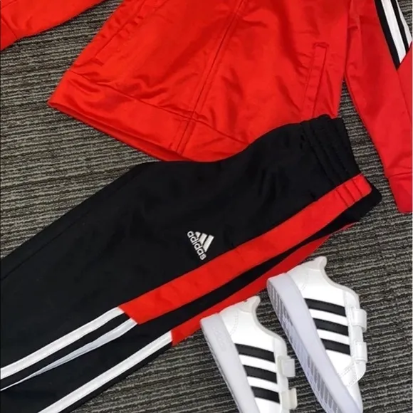 Addias track sweatsuit &amp; shoes