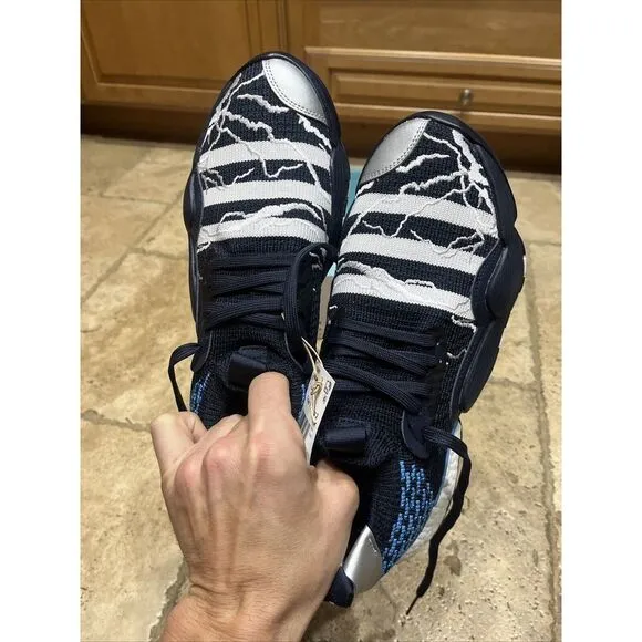 Adidas Boost - Trae Young‎ 2 - Basketball Shoes - ID2210 - Men's Size 10 - NEW!