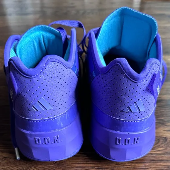 Adidas D.O.N. ISSUE #4 Basketball Shoes•Donovan Mitchell•Color:Purple/White/Aqua