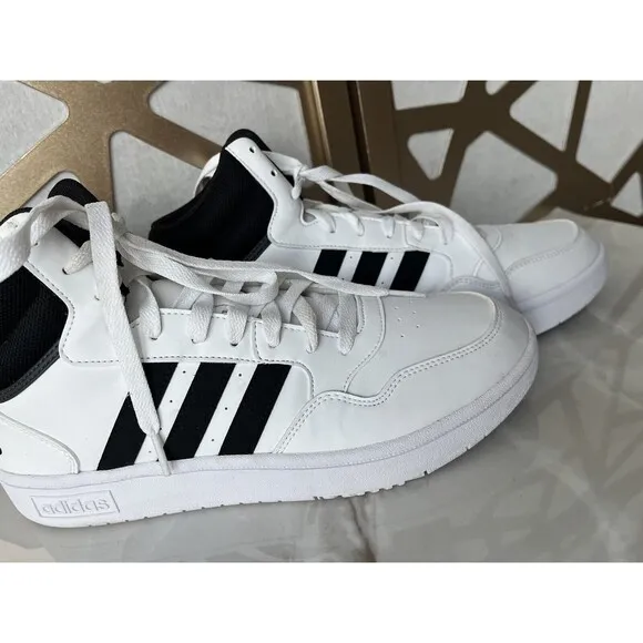 Adidas HOOPS 3.0 MID CLASSIC VINTAGE SHOES Men 9.5 Sneakers White