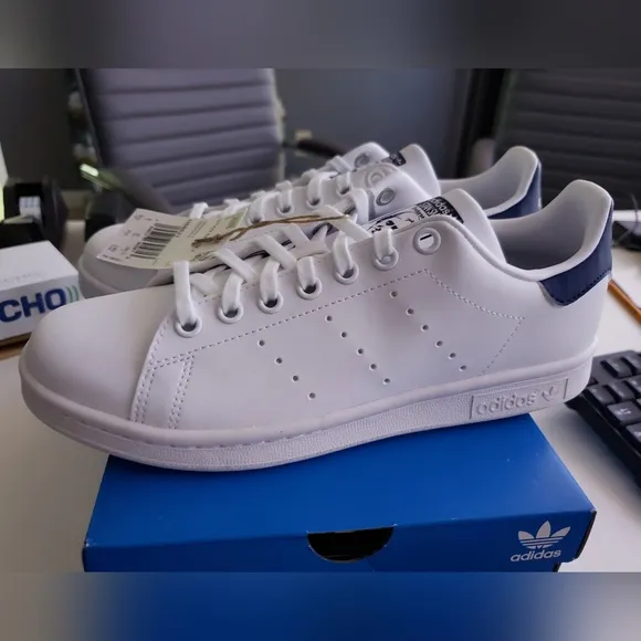 Adidas juniors stan Smith originals size 6.5