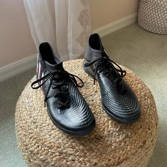 Adidas Men's Predator Edge 3 Black Soccer Cleats, NWOT