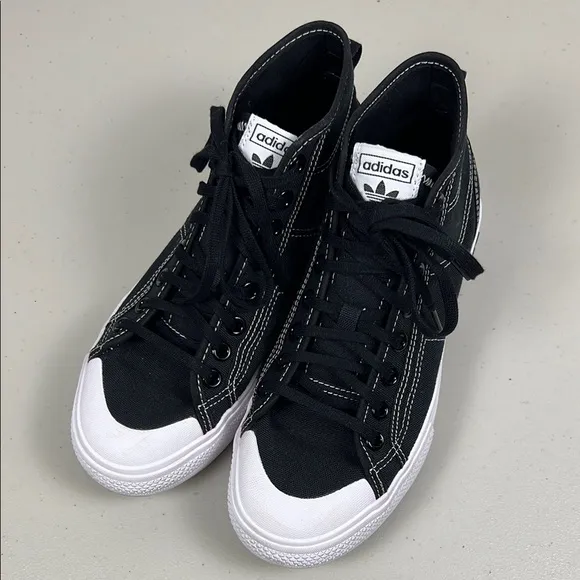 ADIDAS NIZZA SHOES GET REVAMPED WITH OUTDOOR INFLUENCE PLATFORM Like New!