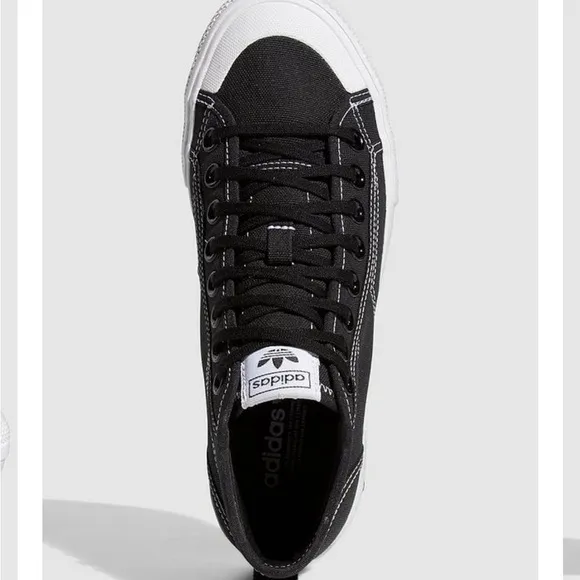 ADIDAS NIZZA SHOES GET REVAMPED WITH OUTDOOR INFLUENCE PLATFORM Like New!