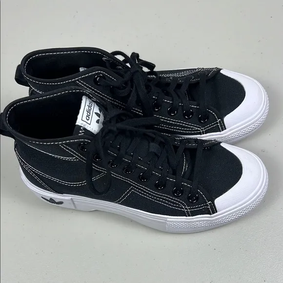 ADIDAS NIZZA SHOES GET REVAMPED WITH OUTDOOR INFLUENCE PLATFORM Like New!
