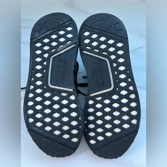 adidas NMD R1 Core Black   Vapour Pink Sneakers (size 8.5)