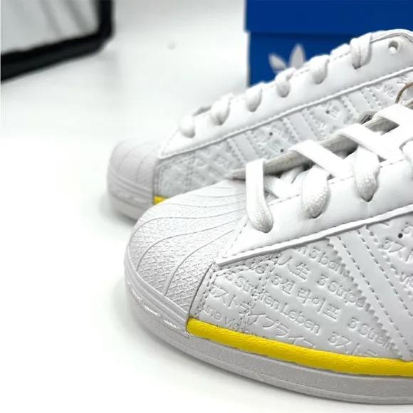 Adidas Superstar 3  Stripe Life ‘Cloud White/Beam Yellow’ Grade School Size 6