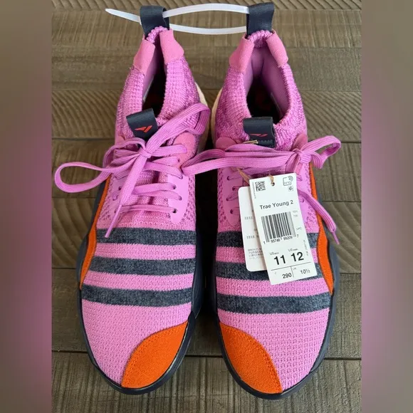 Adidas Trae Young 2 Men’s Sneaker Size 11/Women’s Size 12 (NWT)