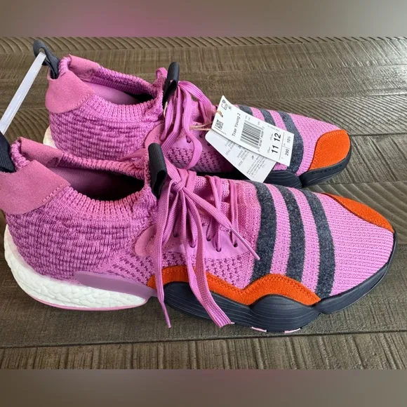 Adidas Trae Young 2 Men’s Sneaker Size 11/Women’s Size 12 (NWT)