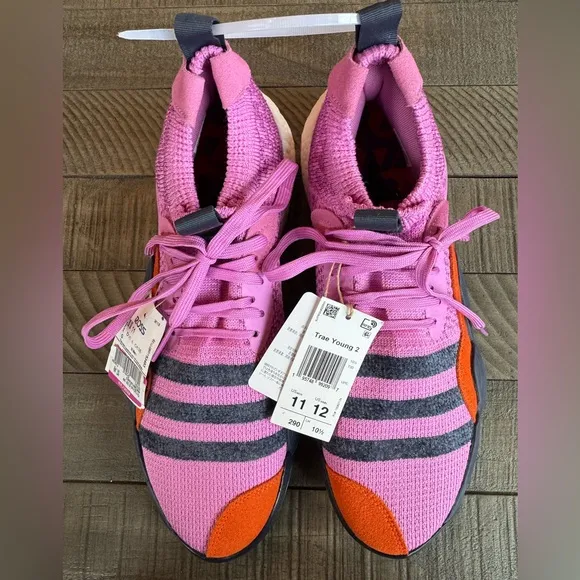 Adidas Trae Young 2 Men’s Sneaker Size 11/Women’s Size 12 (NWT)