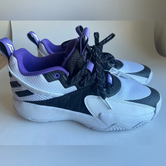 Adidas Unisex-Adult Dame Certified Basketball Shoe White Black Purple M9 W10 NWT