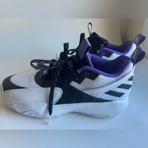 Adidas Unisex-Adult Dame Certified Basketball Shoe White Black Purple M9 W10 NWT