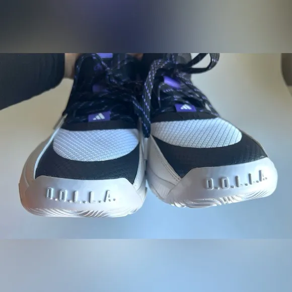Adidas Unisex-Adult Dame Certified Basketball Shoe White Black Purple M9 W10 NWT