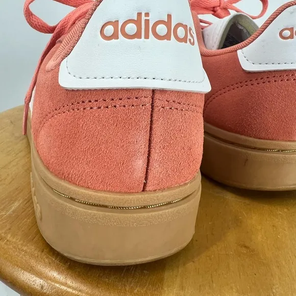 Adidas Womens Grand Court Alpha Coral Tennis Shoes Size 8 orange/tan