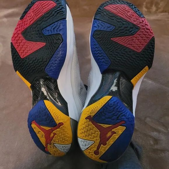Air Jordan 37 GS Beyond Borders Basketball Shoes Size 7Y DD7421-060
