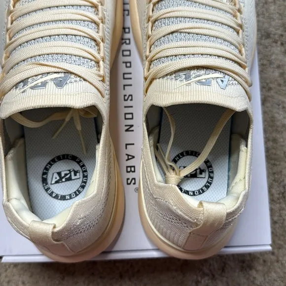 APL Men's TechLoom Breeze