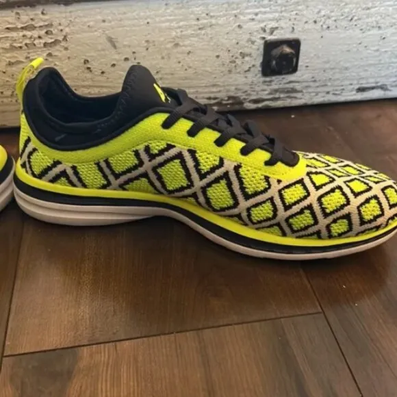 APL Running Shoes Fushion Techloom Phantom Neon Brazilian Lime Black SZ 10.5