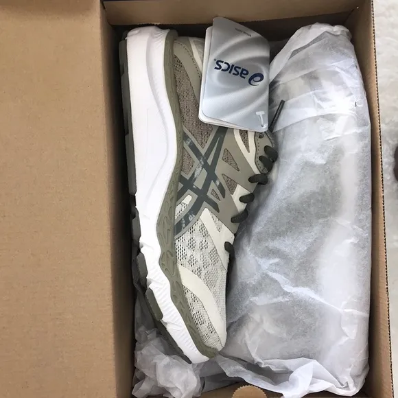 Asics 33-M Running Shoes 🎁