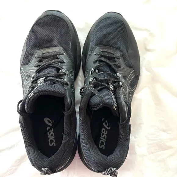 Asics Gel-Venture 8 Trail Running sneakers Black White SZ 9.5 Worn 1X Indoors