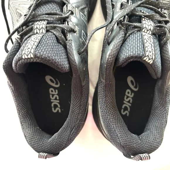 Asics Gel-Venture 8 Trail Running sneakers Black White SZ 9.5 Worn 1X Indoors
