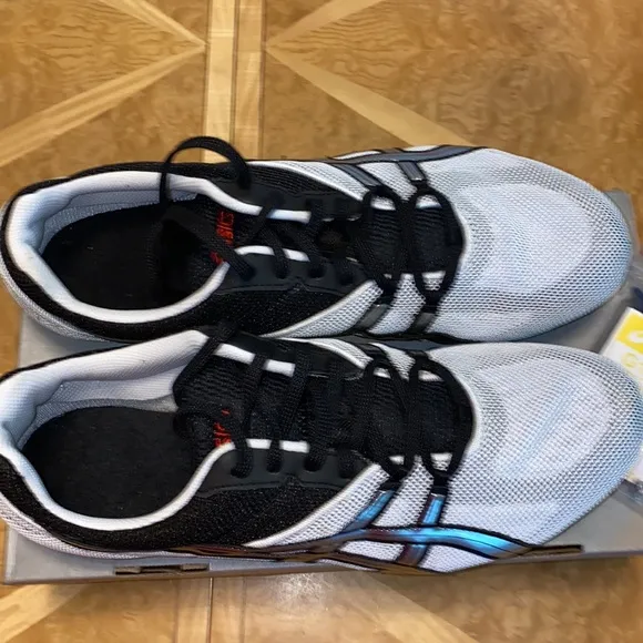 ASICS Hyper LD 4 Track &amp; Field Spike shoes size 12.5 NWB