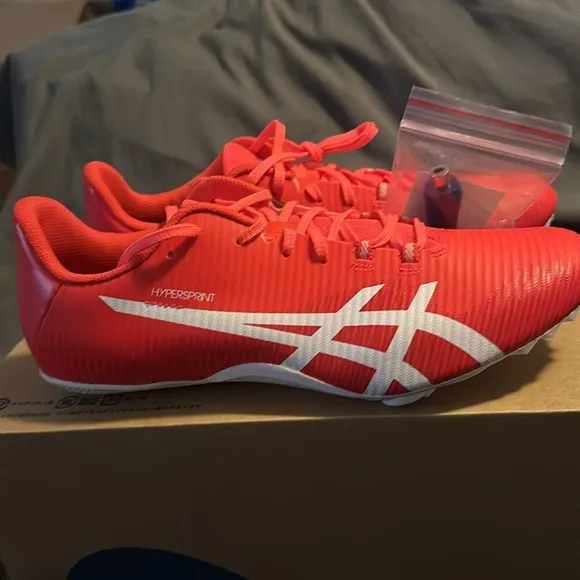 ASICS Hypersprint 8 Track and Field Shoes: DIVA PINK/WHITE:NEW WITH TAGS:SIZE 11