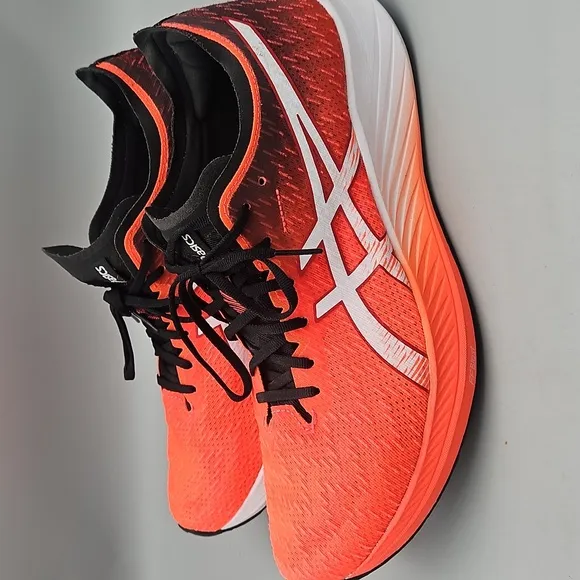 ASICS - MAGIC SPEED Running Shoes, orange Men size 10.5