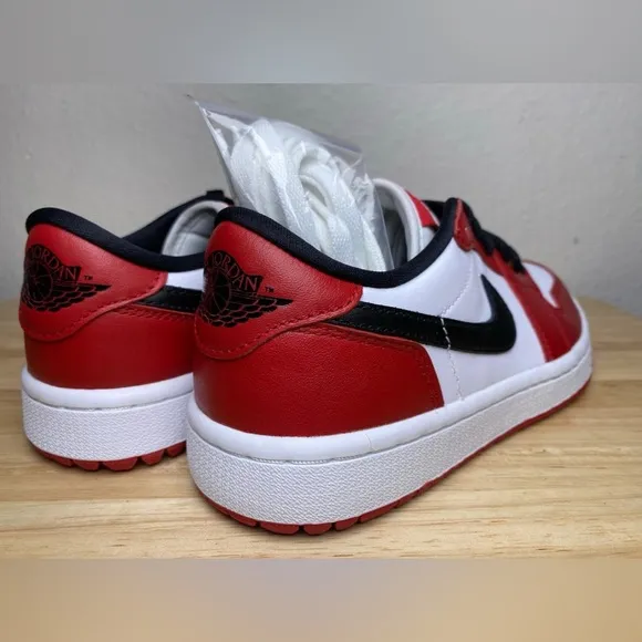 Authentic Nike Air Jordan 1 Low Chicago Golf Men’s Size 5 DD9315-600 Brand New
