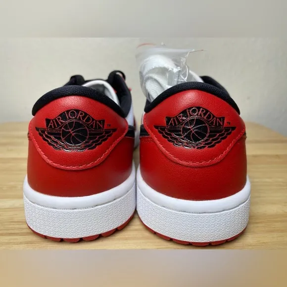 Authentic Nike Air Jordan 1 Low Chicago Golf Men’s Size 5 DD9315-600 Brand New