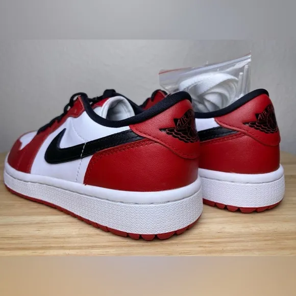 Authentic Nike Air Jordan 1 Low Chicago Golf Men’s Size 5 DD9315-600 Brand New
