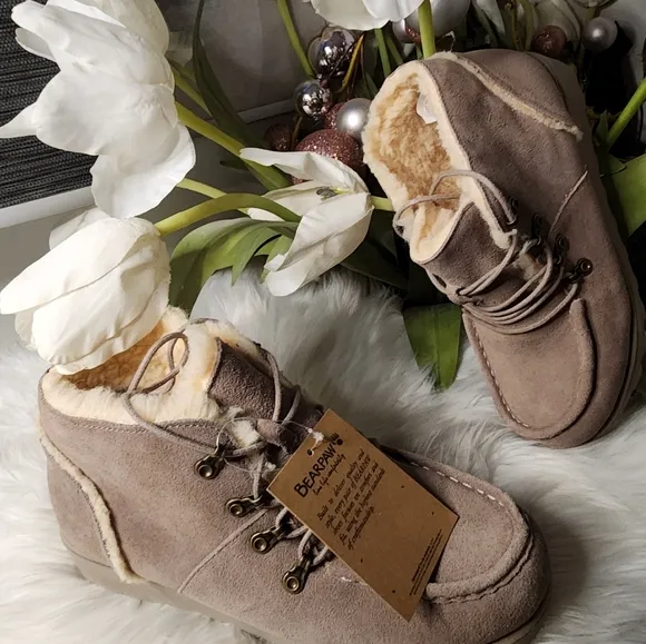 BEARPAW Women's Malinda Boot | Women's Boot Classic Suede |size11 new