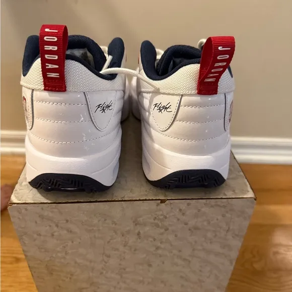 Boys Jordan Max Aura 6