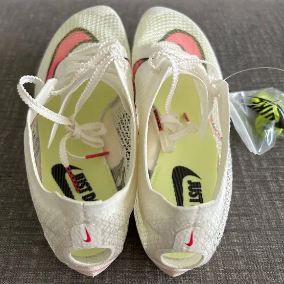 Brand new without box Nike air zoom victory size 10.5 men’s!