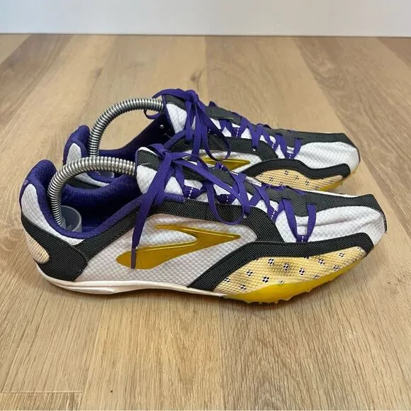 Brooks ELMN8 Track and Field Running Shoes with Spikes in Gold/Purple size 10