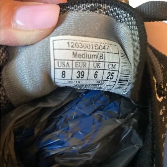 Brooks Levitate 3 DNA AMP Running Shoes Sz 8-B Minimalist Elevated Basic Sporty