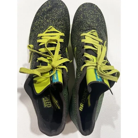 Brooks Mach 19 Edition Black and Green Track/Cross Country Spikes(extra Spikes)