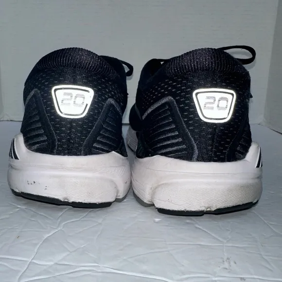 Brooks Men’s Black/White/Gray Beast 20 Lace Up Tennis Shoes Sneakers- Size 11.5