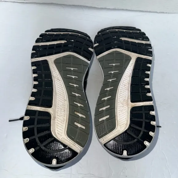 Brooks Men’s Black/White/Gray Beast 20 Lace Up Tennis Shoes Sneakers- Size 11.5