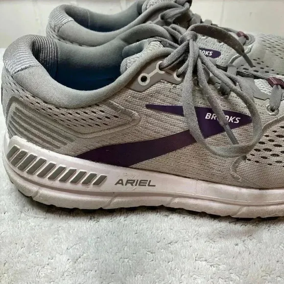 Brooks Womens Ariel 20 Running Shoes 1203151B009 Sneakers Size US 7 Gray RARE