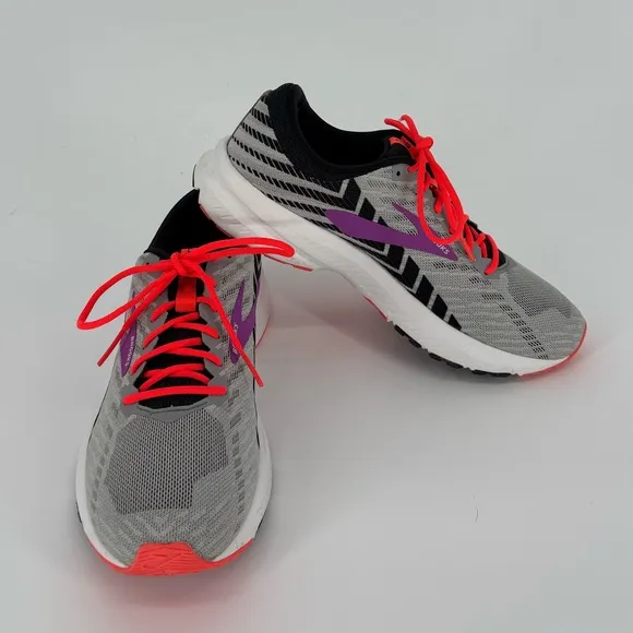 Brooks Womens Launch 6 Running Shoe