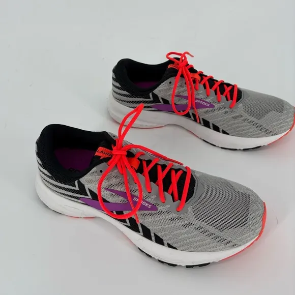 Brooks Womens Launch 6 Running Shoe
