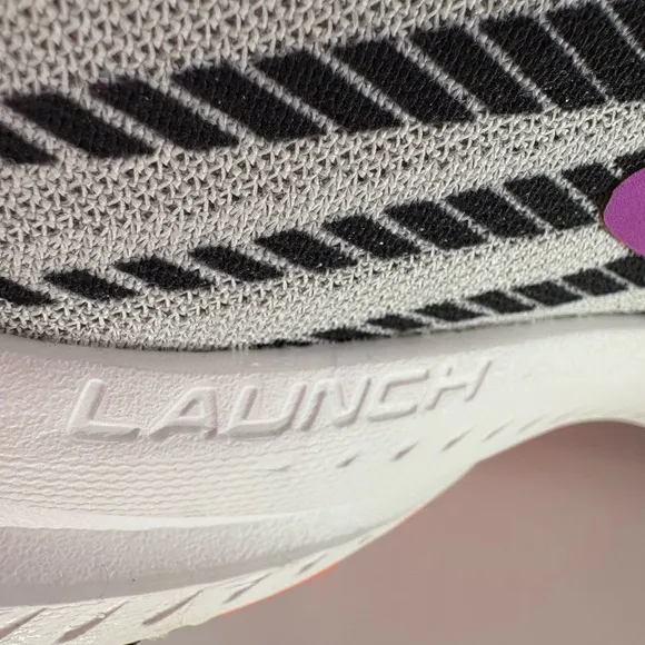 Brooks Womens Launch 6 Running Shoe