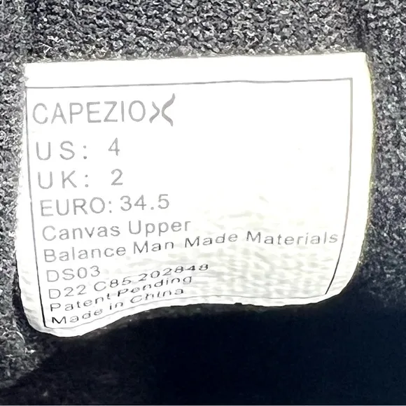 Capezio Kids DS03 Black Canvas Dansneakers Dance Sneakers Shoes Big Girls 4 NEW