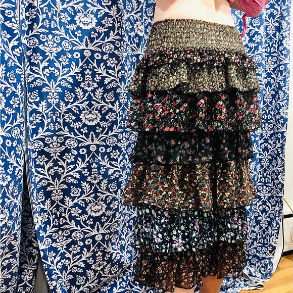 Cascade Ruffles Super Skirt