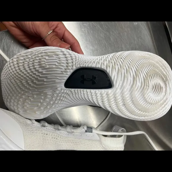 COPY - Steph curry flow 8 basketball shoes