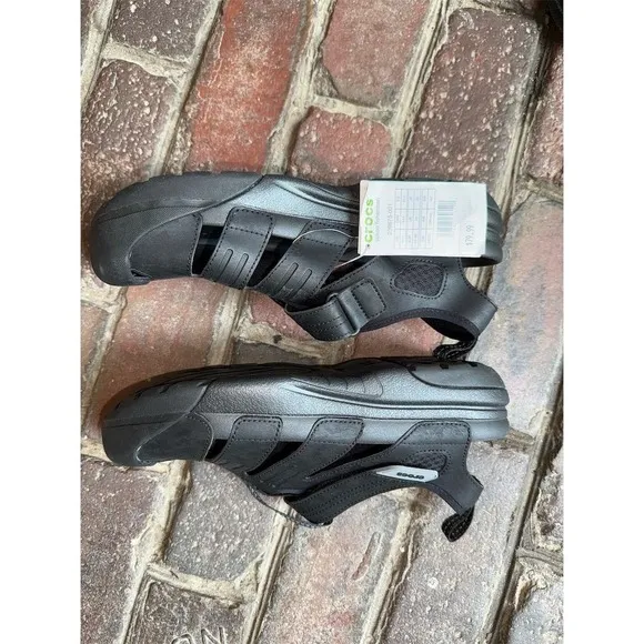 Crocs Men's Yukon Fisherman Black Sandals Size 7 Casual Summer Shoes outdoor NWT