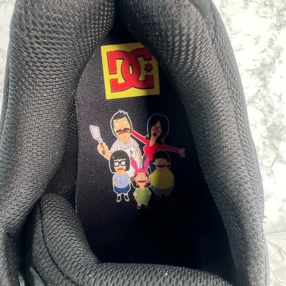 DC x Bobs Burger Court Graffik Men's Shoes Size 11 SKU#24301